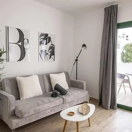 Holyhome Premium 306 코스타 테기세
